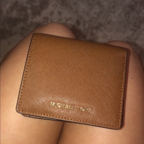 Michael kors wallet - Picture 1 of 1